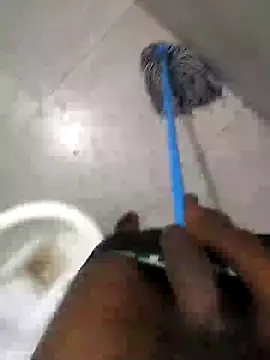 Snapshot of biggest_lund_ chatting on 01-06-25, 05:16 biggest lund online show from 01-06-25, 05:16