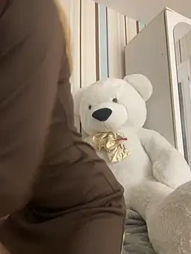 Liya my online show from 11-26-25, 09:05