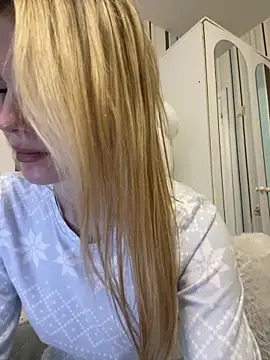 Liya my online show from 12-21-25, 01:29