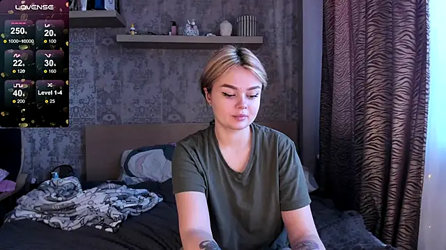 Snapshot of purebeautie13 chatting on 01-17-25, 12:10 purebeautie13 online show from 01-17-25, 12:10