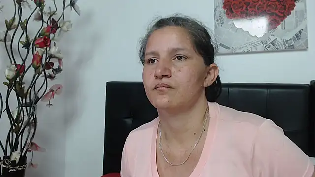 Angelinna Milf online show from 01-17-25, 06:54