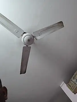 Snapshot of L9vefromAkhil chatting on 02-25-26, 04:05 L9vefromAkhil online show from 02-25-26, 04:05