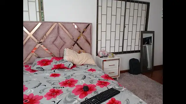 diabla sexyboobs online show from 04-30-26, 10:36