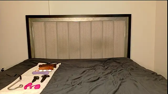 misscatxo online show from 01-10-25, 06:17