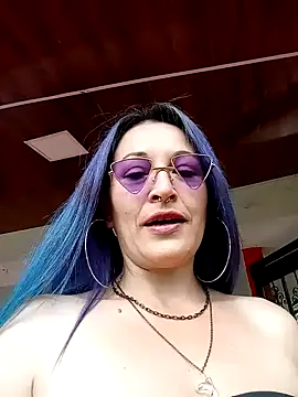 sophie banger online show from 12-31-24, 07:51