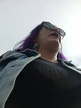 sophie banger online show from 04-03-26, 08:18