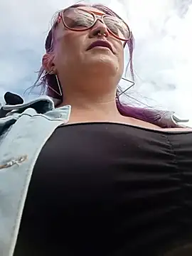 sophie banger online show from 07-16-26, 08:15