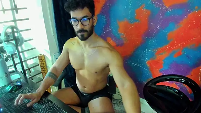 Snapshot of leondevereda chatting on 10-31-25, 06:20 leondevereda online show from 10-31-25, 06:20