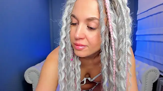 rock n roxy online show from 02-08-25, 01:32