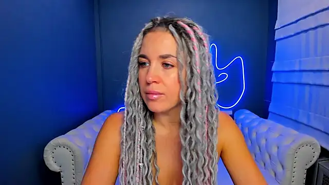 rock n roxy online show from 10-14-25, 01:17