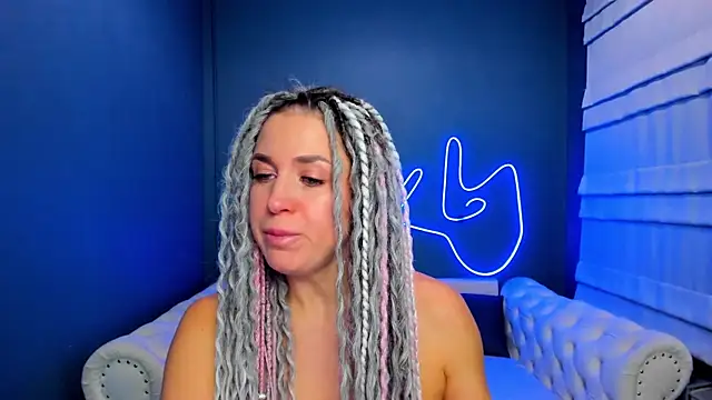 rock n roxy online show from 12-18-25, 01:22