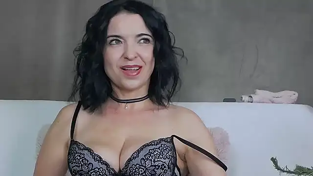 Snapshot of Ortensialady76 chatting on 01-09-25, 04:52 Ortensialady76 online show from 01-09-25, 04:52