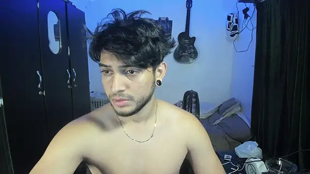 Snapshot of maxximus_100 chatting on 01-16-26, 06:17 maxximus 100 online show from 01-16-26, 06:17