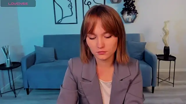 BritnieCute online show from 10-22-25, 05:19