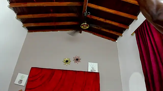 jhonjairo85  online show from 03-20-25, 03:56