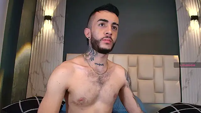 Snapshot of Marcelo_ruiz_ chatting on 10-24-25, 05:09 Marcelo ruiz online show from 10-24-25, 05:09