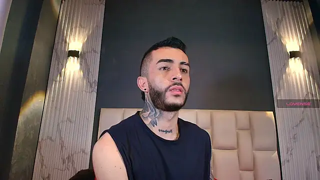 Snapshot of Marcelo_ruiz_ chatting on 11-06-25, 04:52 Marcelo ruiz online show from 11-06-25, 04:52