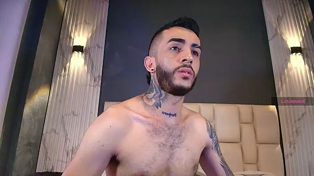 Snapshot of Marcelo_ruiz_ chatting on 11-26-25, 07:04 Marcelo ruiz online show from 11-26-25, 07:04