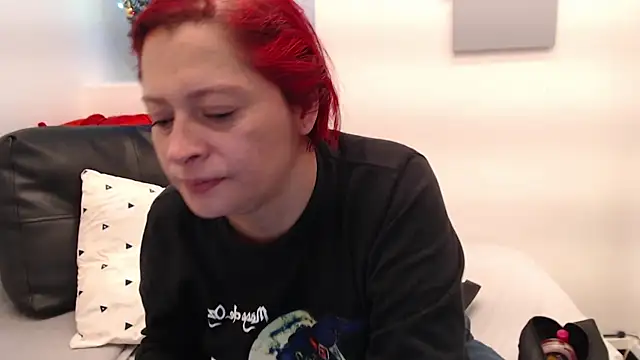 eva twiss online show from 12-22-25, 01:41