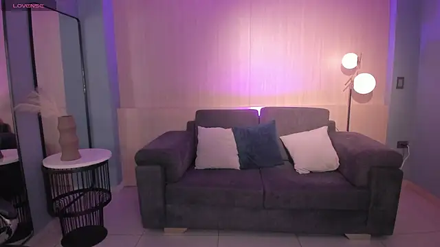 Snapshot of ChloePreston_ chatting on 04-07-26, 10:48 ChloePreston online show from 04-07-26, 10:48