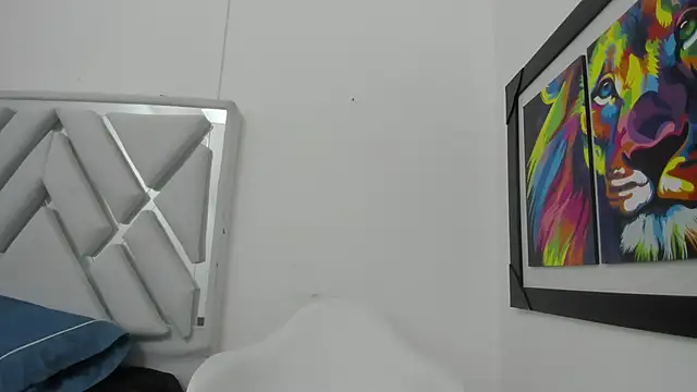 leslyylove online show from 01-24-25, 03:11