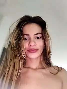 cuteluci  online show from 02-09-25, 12:19