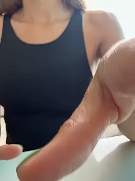 cuteluci  online show from 10-17-25, 12:08