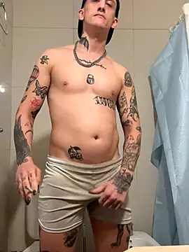 Snapshot of FakkaKaine_ chatting on 10-11-25, 07:40 FakkaKaine  online show from 10-11-25, 07:40