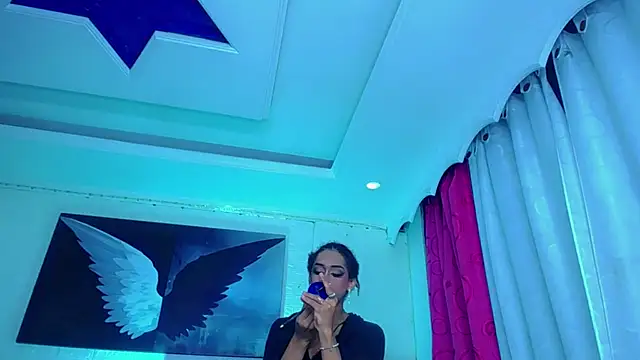 NahomiCamper online show from 11-07-25, 11:16