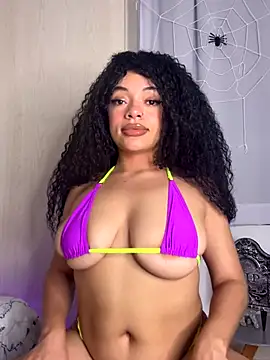 Alyssa Houston online show from 10-29-25, 03:09