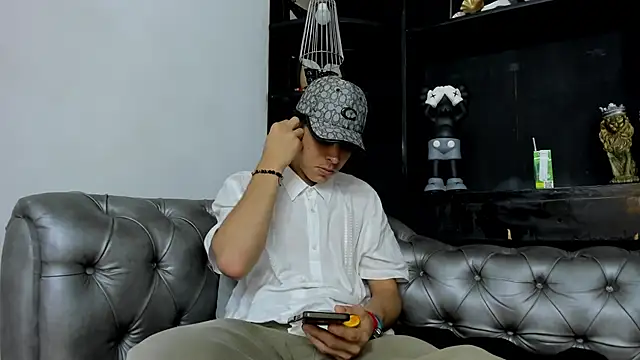 HeellBoy  online show from 11-27-25, 02:35