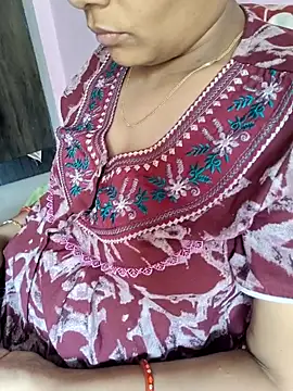 Snapshot of samitasharma chatting on 02-06-25, 06:08 samitasharma online show from 02-06-25, 06:08