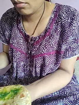 Snapshot of samitasharma chatting on 02-24-25, 05:54 samitasharma online show from 02-24-25, 05:54