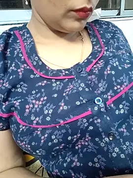 Snapshot of samitasharma chatting on 09-14-25, 05:34 samitasharma online show from 09-14-25, 05:34