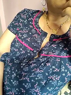 Snapshot of samitasharma chatting on 10-17-25, 05:10 samitasharma online show from 10-17-25, 05:10