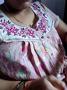 Snapshot of samitasharma chatting on 06-21-26, 04:59 samitasharma online show from 06-21-26, 04:59