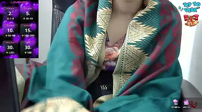 Snapshot of Barbie-Queen2 chatting on 12-07-24, 05:20 Barbie-Queen2 online show from 12-07-24, 05:20