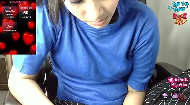 Snapshot of Barbie-Queen2 chatting on 12-08-24, 08:36 Barbie-Queen2 online show from 12-08-24, 08:36