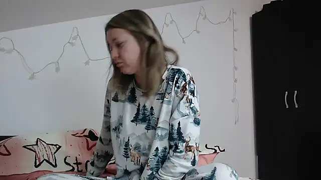 SweetMaddy888 online show from 01-03-25, 07:16