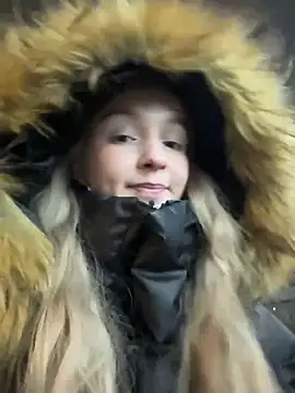 Baby Tiny online show from 12-23-24, 05:32