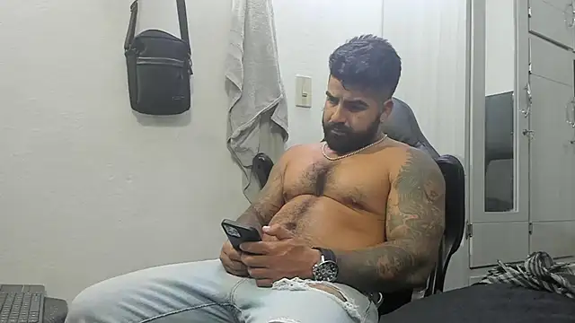 Lyon vach online show from 02-04-25, 06:49