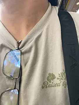 Lyon vach online show from 10-10-25, 06:18