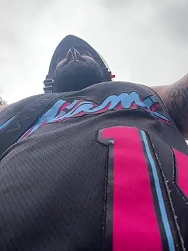 Lyon vach online show from 11-04-25, 07:57