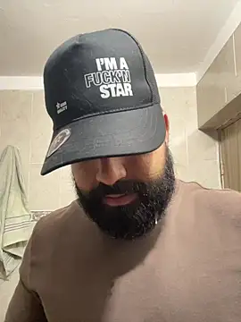 Lyon vach online show from 11-05-25, 04:29