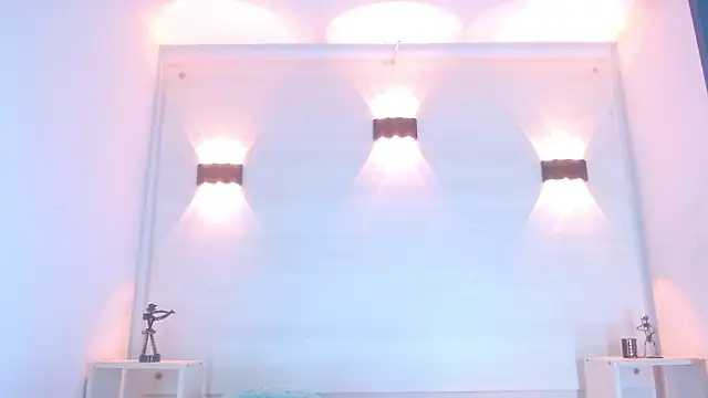 Molly Spears online show from 02-08-25, 03:42