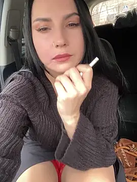 Snapshot of Roxana-Sexy chatting on 12-14-25, 04:29 Roxana-Sexy online show from 12-14-25, 04:29