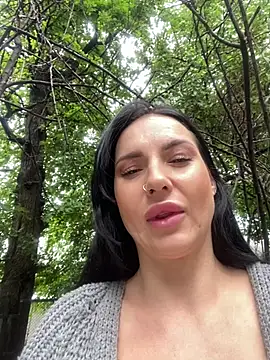Snapshot of Roxana-Sexy chatting on 05-23-26, 03:45 Roxana-Sexy online show from 05-23-26, 03:45