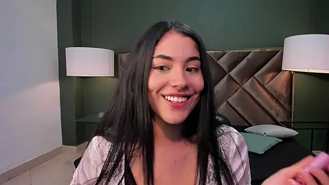 Mia Elowen online show from 02-27-25, 01:16