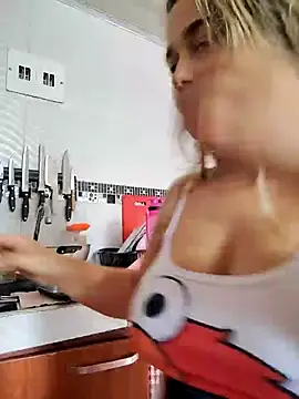 LaurenWelly  online show from 02-17-25, 08:15