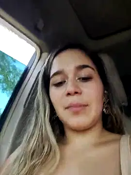 LaurenWelly  online show from 03-22-25, 10:26